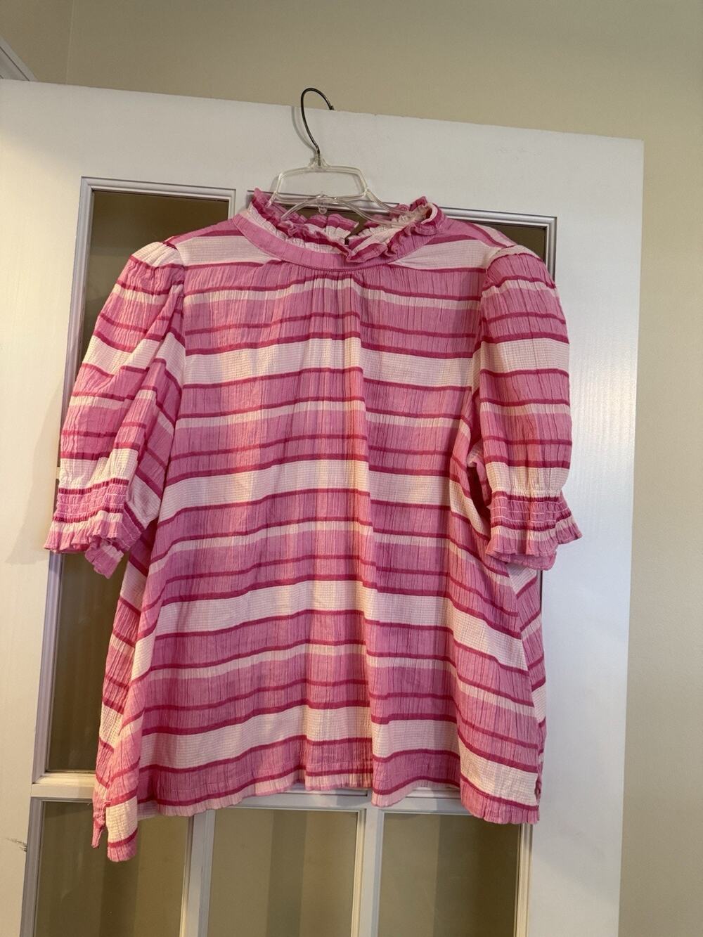 Crown & Ivy Pink Striped ruffle top Blouse Short Sleeves Large